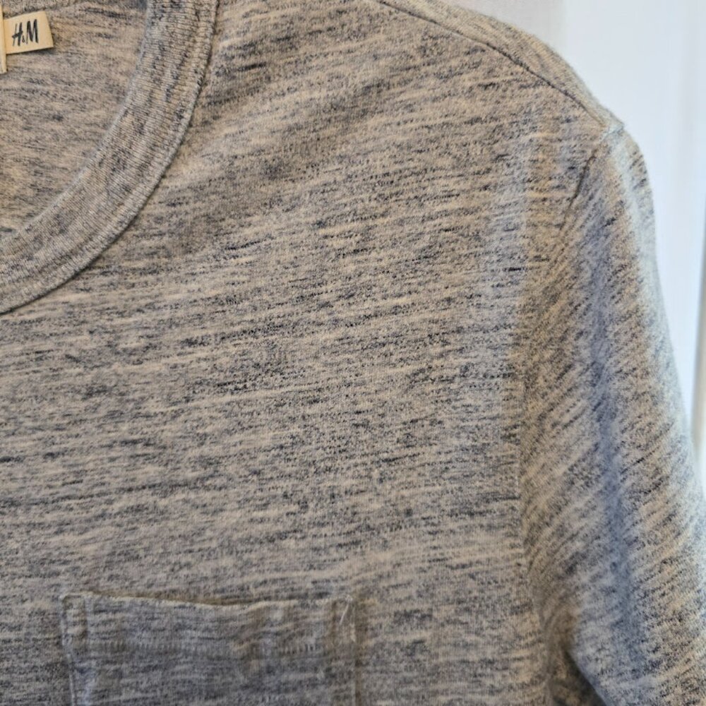 H&M LABEL OF GRADED GOODS L.O.G.G. TSHIRT MENS LARGE HEATHER BLUE CHEST POCKET - Picture 4 of 8